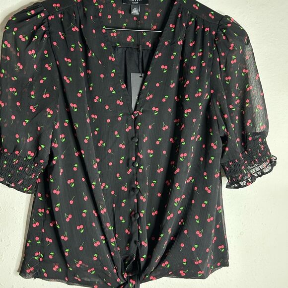 Have London Cherry Print Tie Front Blouse Size S - Picture 5 of 11